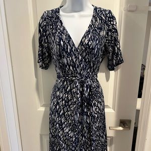 A Pea in the Pod faux wrap maternity dress